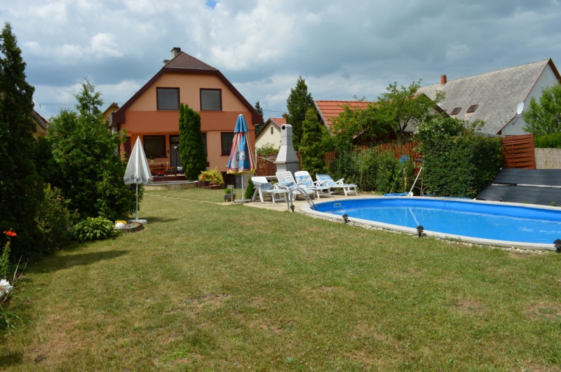Nóra Apartman Ház