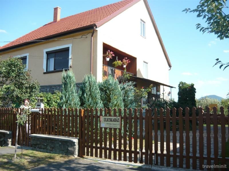 ULICSKA-HÁZ