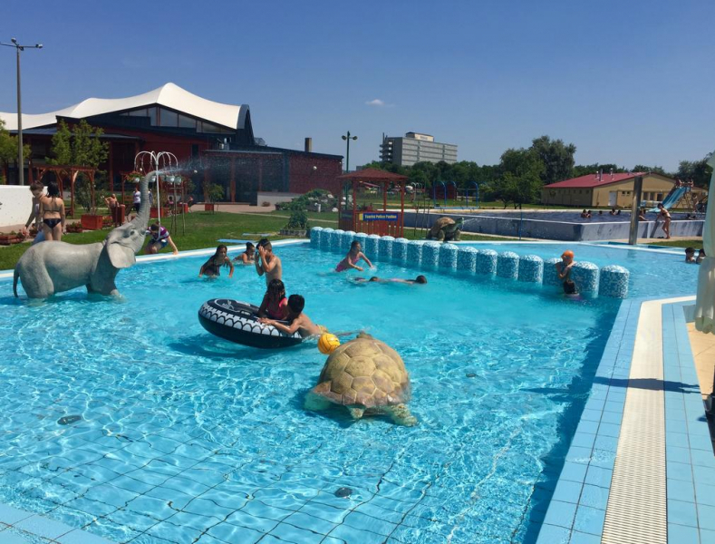 Akácliget Gyógy- és Strandfürdő - Karcag