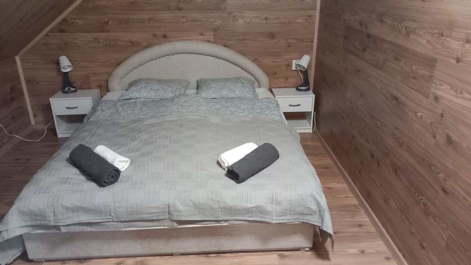 Angla Vendghz - Szabadhdvg