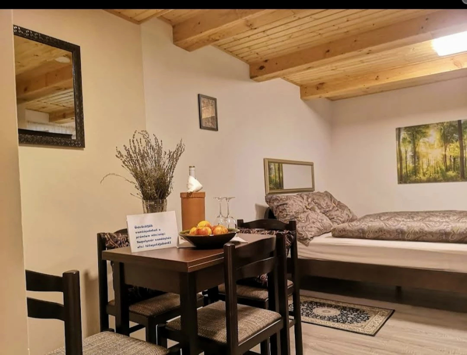 Bagolyvr vendghz magnszllshely - Magyarszombatfa