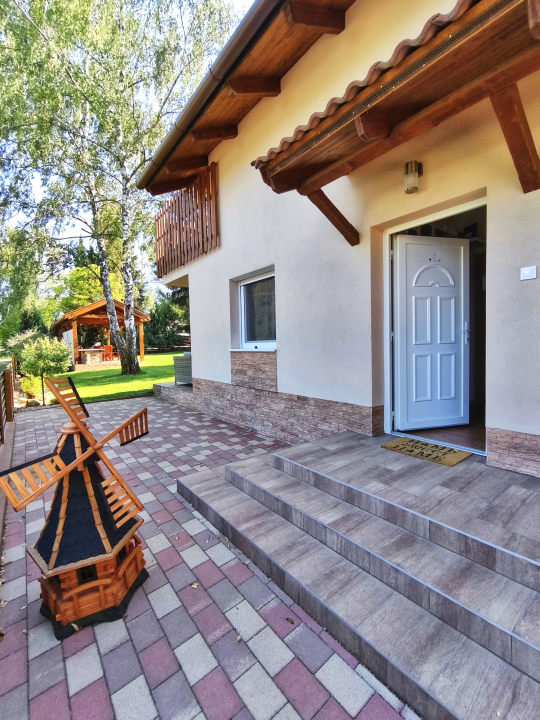 B�nki Vend�gh�z - B�nk