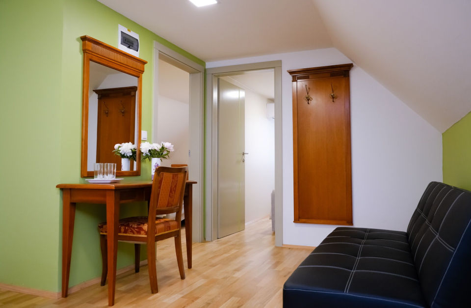 Bark�scinege Vend�gh�z - G�berj�n