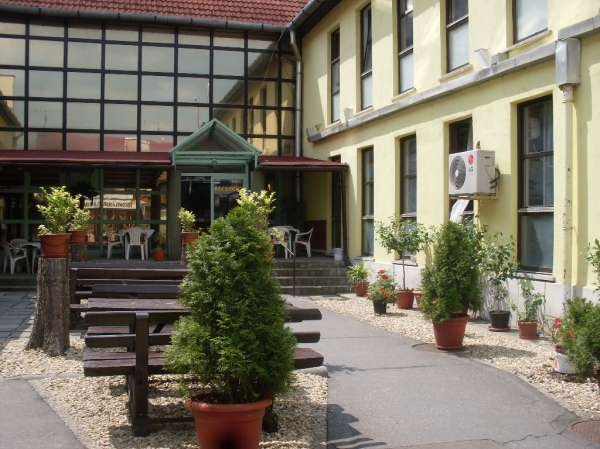 Botax Motel