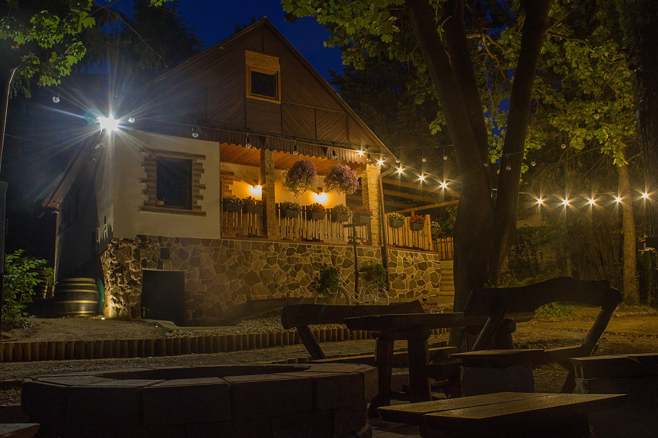Cityside Cottage - Eger
