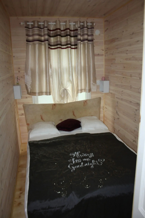 Dunakagyl� Vend�gh�z - Pilismar�t