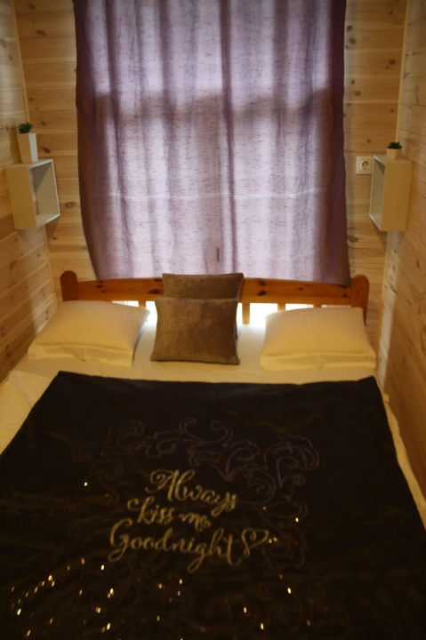 Dunakagyl� Vend�gh�z - Pilismar�t