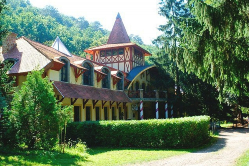 Fatornyos Fogadó és Erdei Hotel