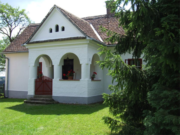 Fölszegi Sindősház