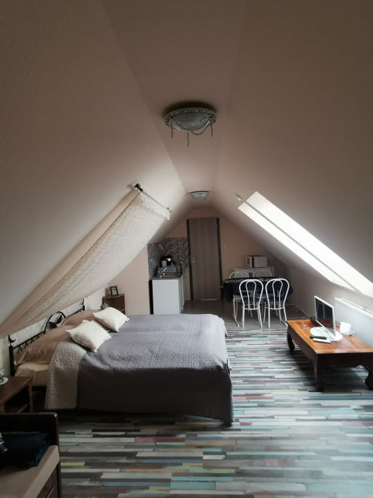 Francesco Vend�gh�z - Egerszal�k