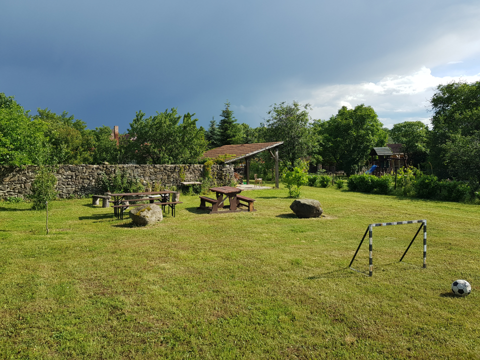 Hejce Tornyos �s Vend�gh�z - Hejce