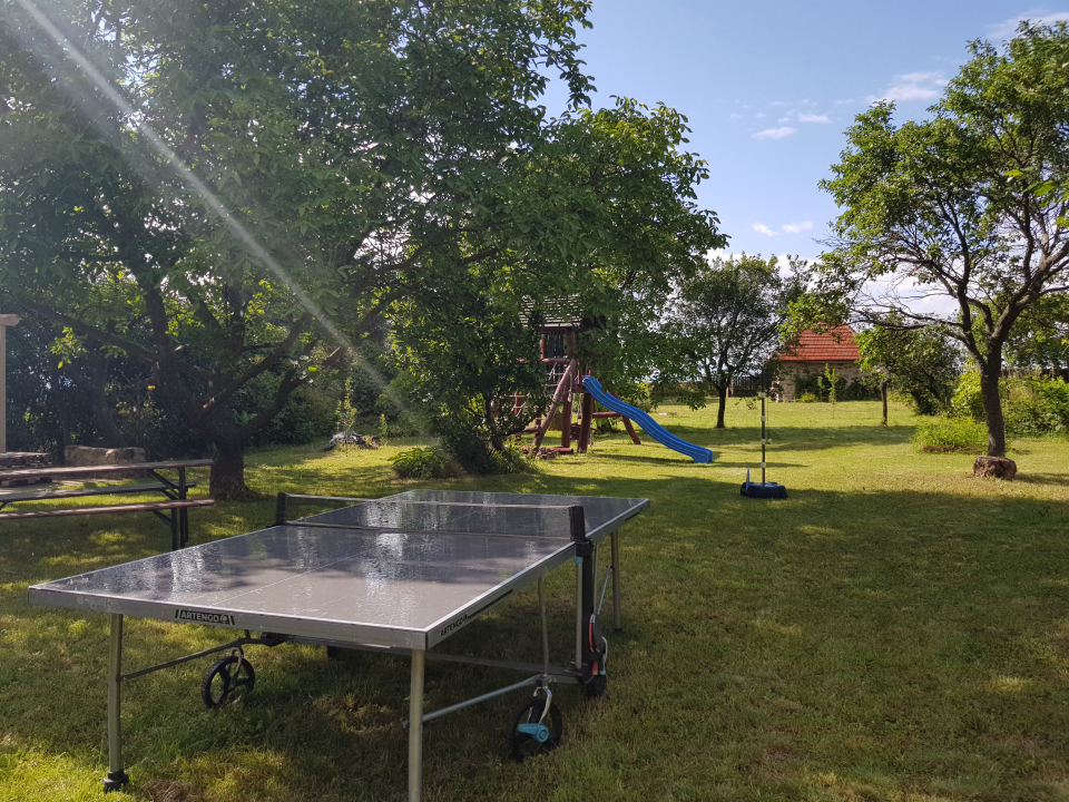 Hejce Tornyos �s Vend�gh�z - Hejce