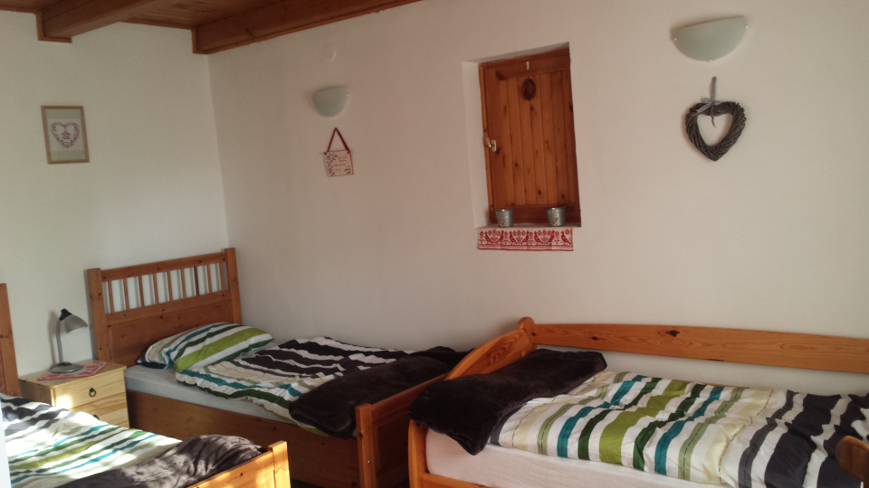 Hejce Tornyos �s Vend�gh�z - Hejce