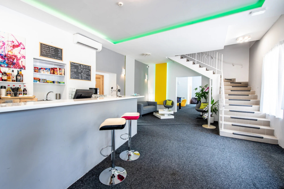 Herczeg Udvarh�z - Poroszl�