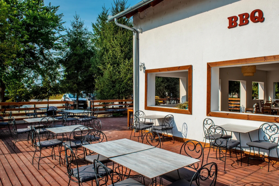 Herczeg Udvarh�z - Poroszl�