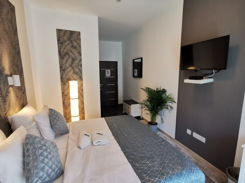 Herczeg Udvarh�z - Poroszl�