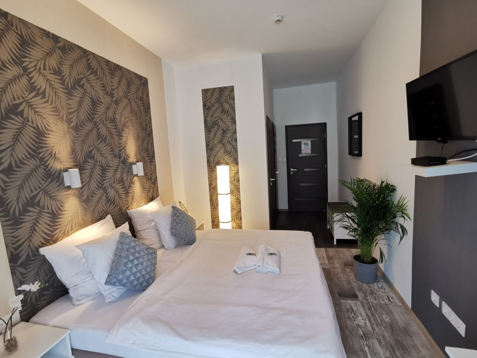 Herczeg Udvarh�z - Poroszl�