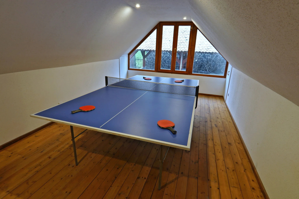 H�tl�mp�s Vend�gh�z - Holl�k�