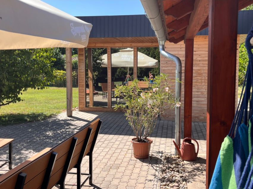 Holt-Szamos Vend�gh�z - Gy�rtelek