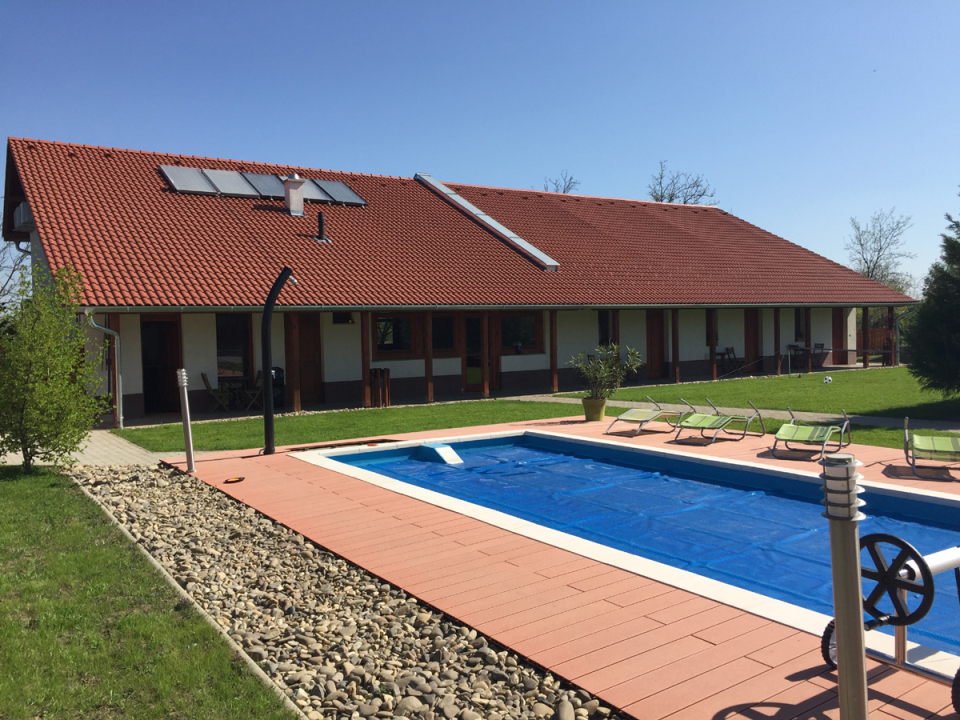 Holt-Szamos Vend�gh�z - Gy�rtelek