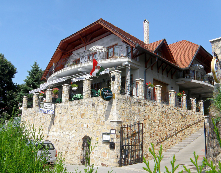 Hotel Hubertus Zebegény