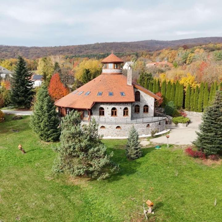 J�k�b-V�r Vend�gh�z-F�z�r