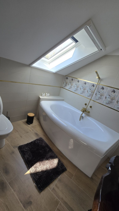 J�k�b-V�r Vend�gh�z - F�z�r