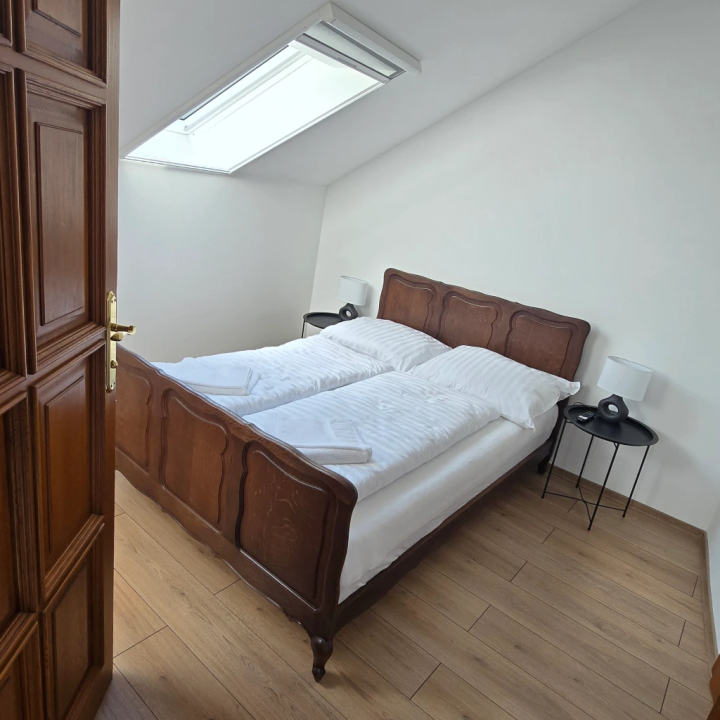 J�k�b-V�r Vend�gh�z - F�z�r