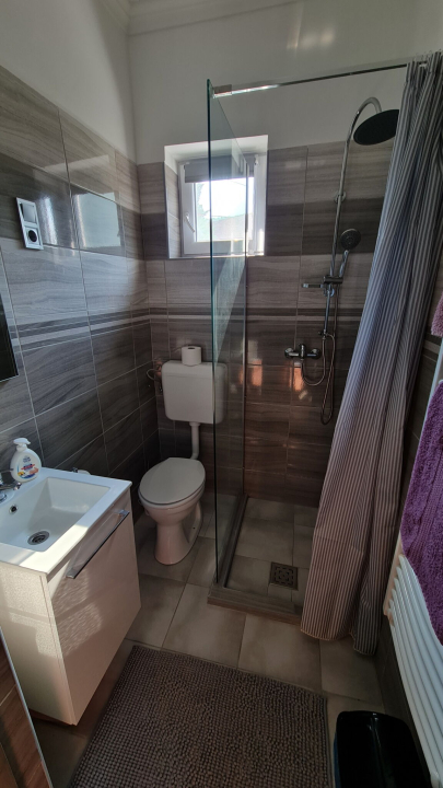 Kir�ly Vend�gh�z - B�kksz�k