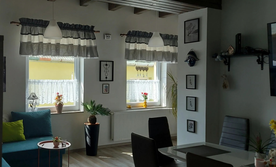 Kir�ly Vend�gh�z - B�kksz�k