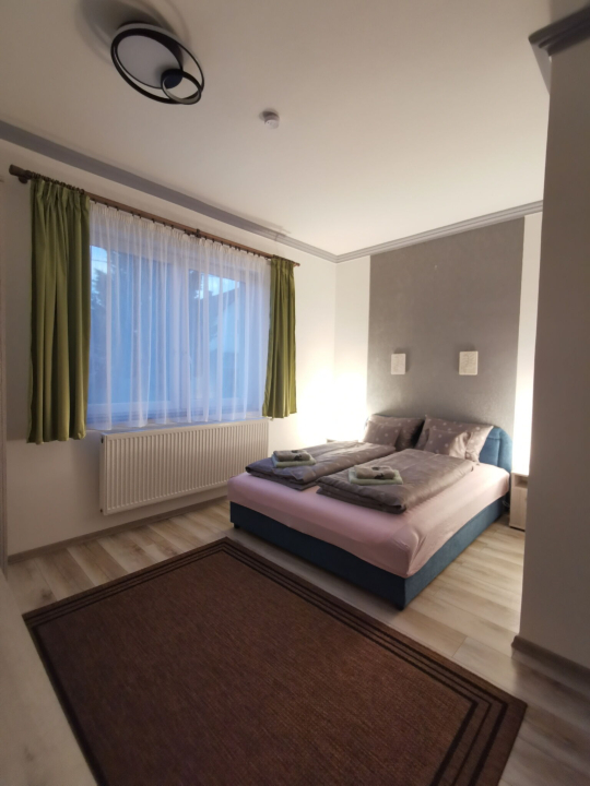 Kir�ly Vend�gh�z - B�kksz�k