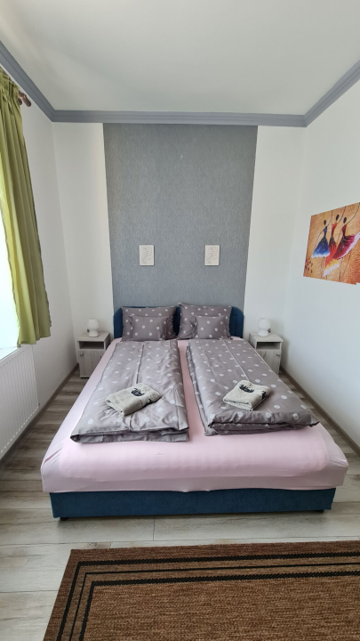 Kir�ly Vend�gh�z - B�kksz�k