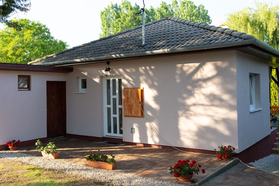 Kish�zad Vend�gh�z