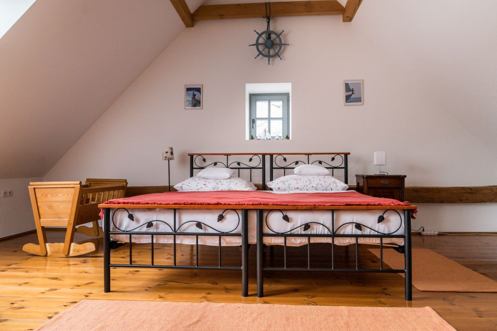 K�h�z - Balatoncsics�