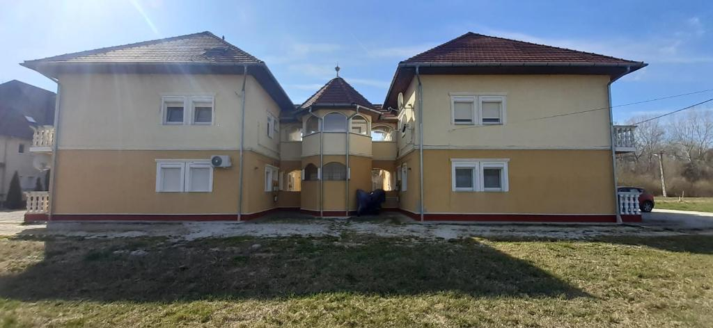 Major Apartman - Kehidakustány