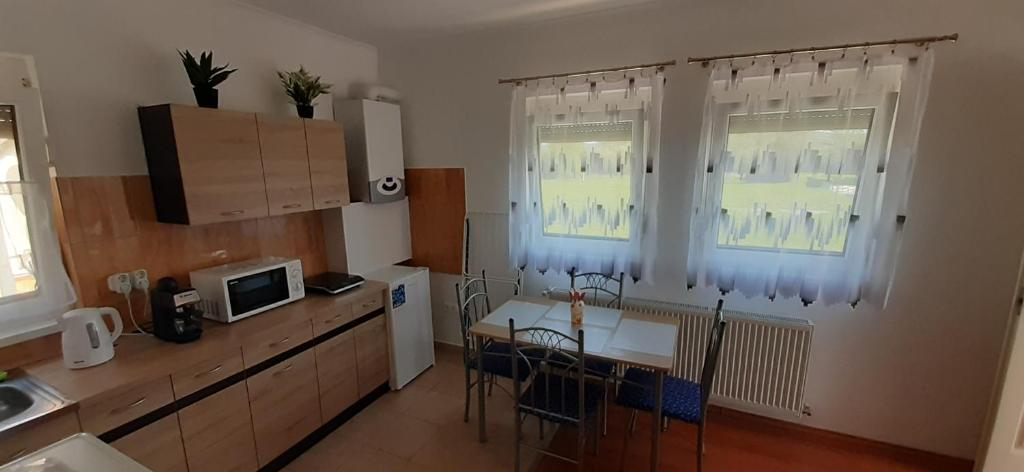 Major Apartman - Kehidakustány