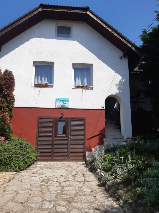 Margar�ta H�z