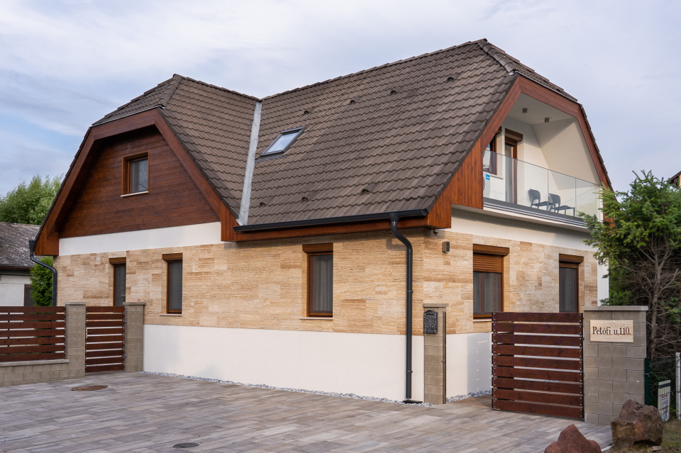 Martinez Designer Apartman - Balatonfenyves