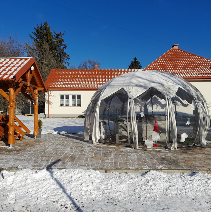 M�tra Gold Vend�gh�z M�traszentimre