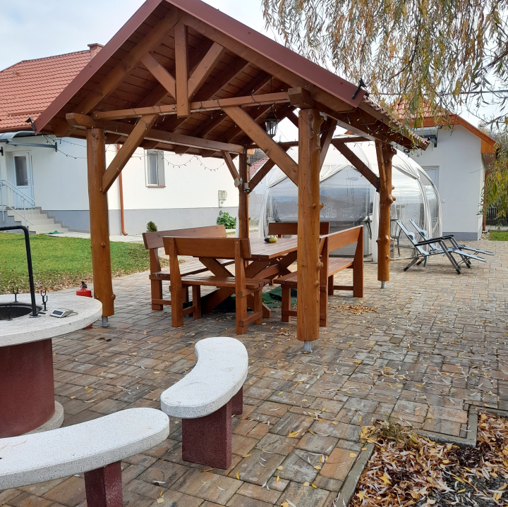 M�tra Gold Vend�gh�z - M�traszentimre