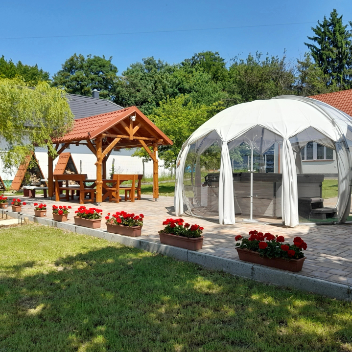 M�tra Gold Vend�gh�z - M�traszentimre