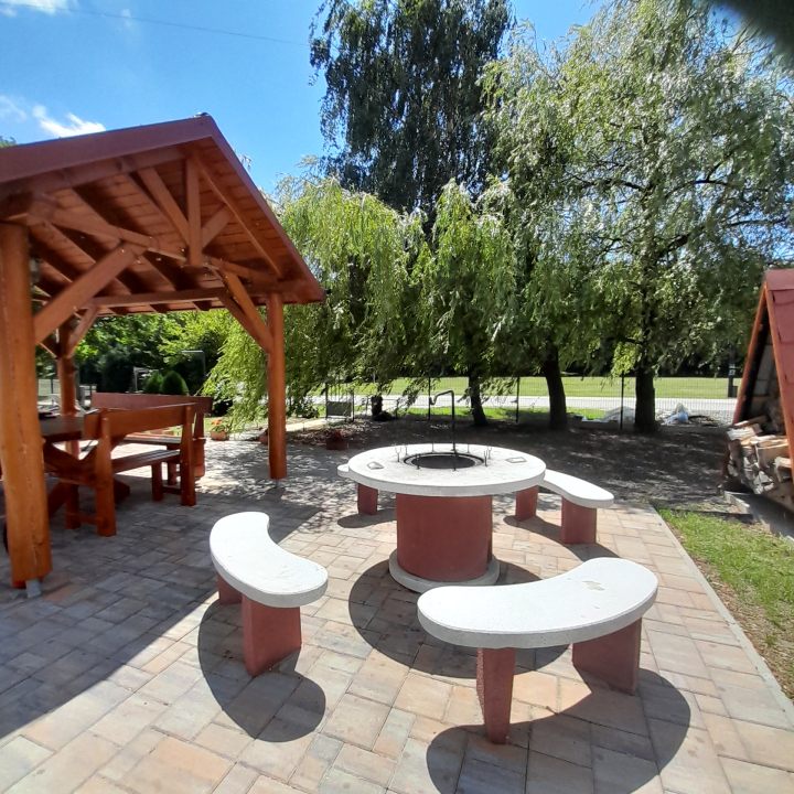 M�tra Gold Vend�gh�z - M�traszentimre