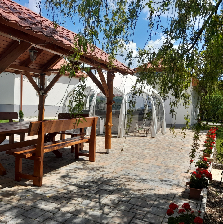 M�tra Gold Vend�gh�z - M�traszentimre