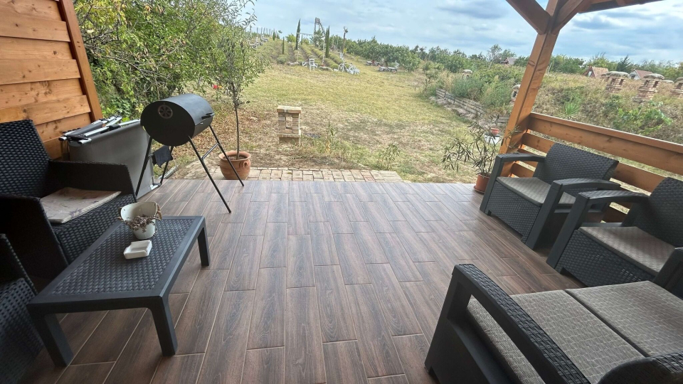 Mediterrn Birtok - Tevel