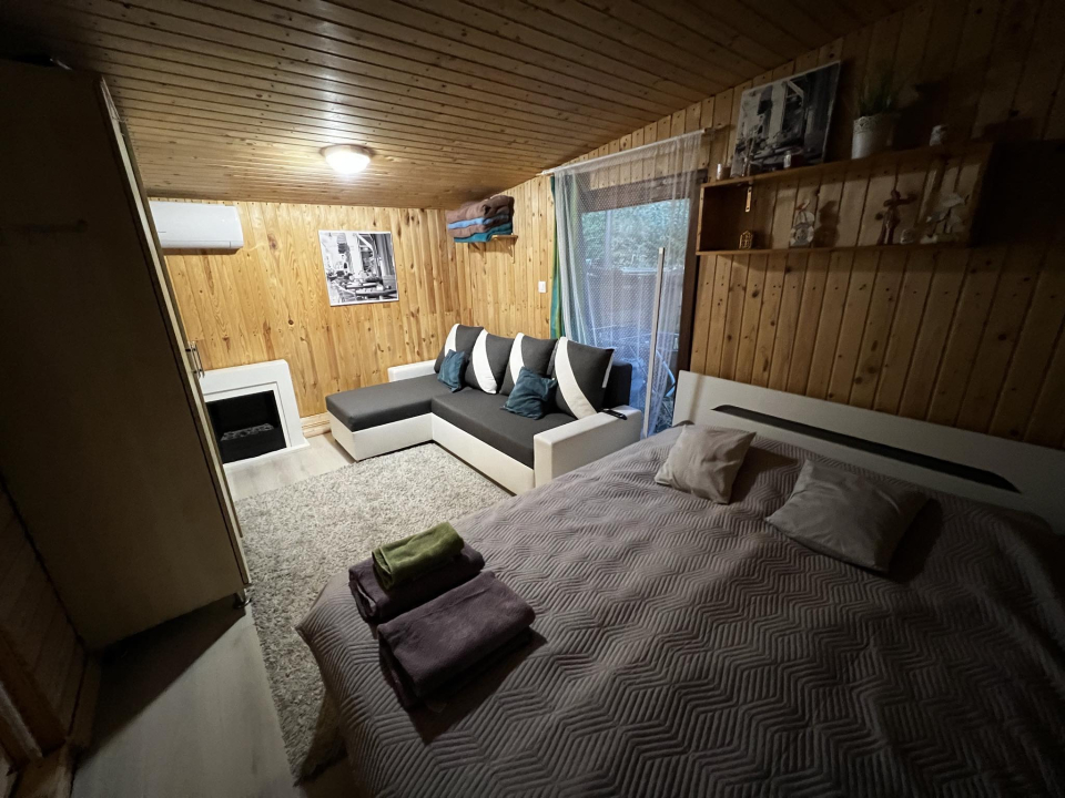 Onix - Kis-t Apartman - Orf