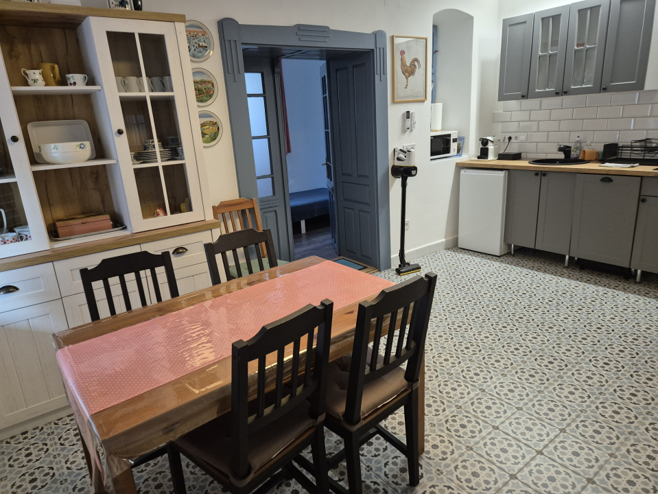 �tb�r�ny Vend�gh�z - Bezer�d