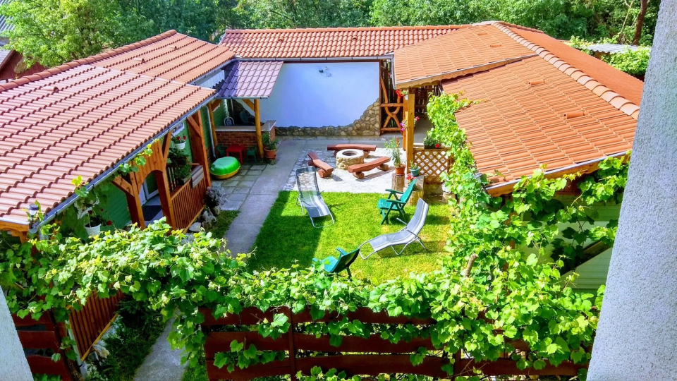 Relax Nyaral�udvar-Szilv�sv�rad