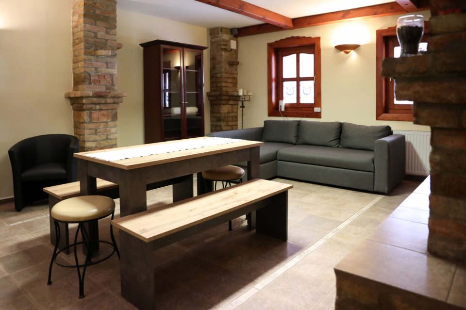 Róza Vendégházak - Tényő