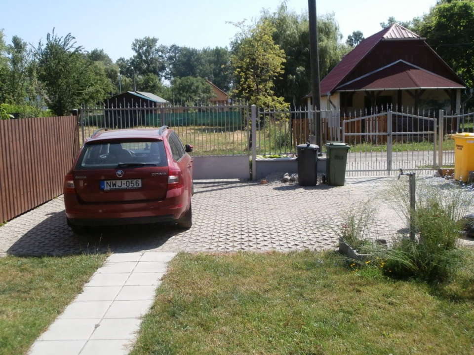 Rzsa Vendghz - Sarud