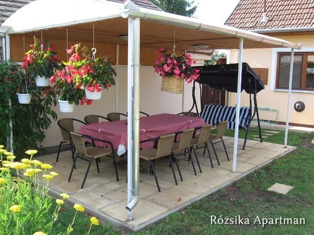 Rzsika Apartman - Hajdnns